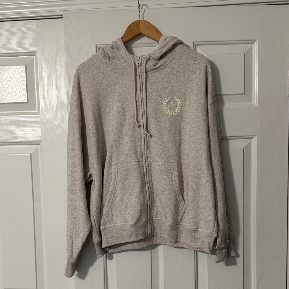 XL Brand new VS Pink Sweater - no tags